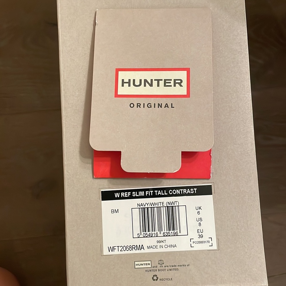 Women’s Navy & White Hunter Boots - Picture 5 of 5